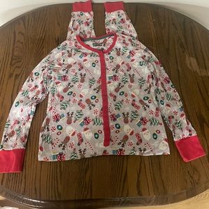 Cuddl duds Jammie’s for the family Christmas one piece pajamas